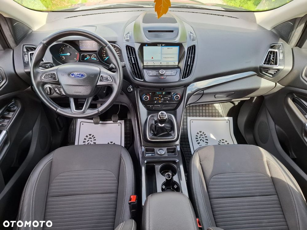 Ford Kuga 1.5 TDCi 2x4 Titanium - 14