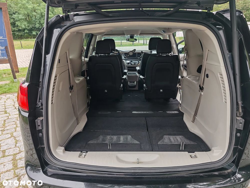 Chrysler Pacifica - 14