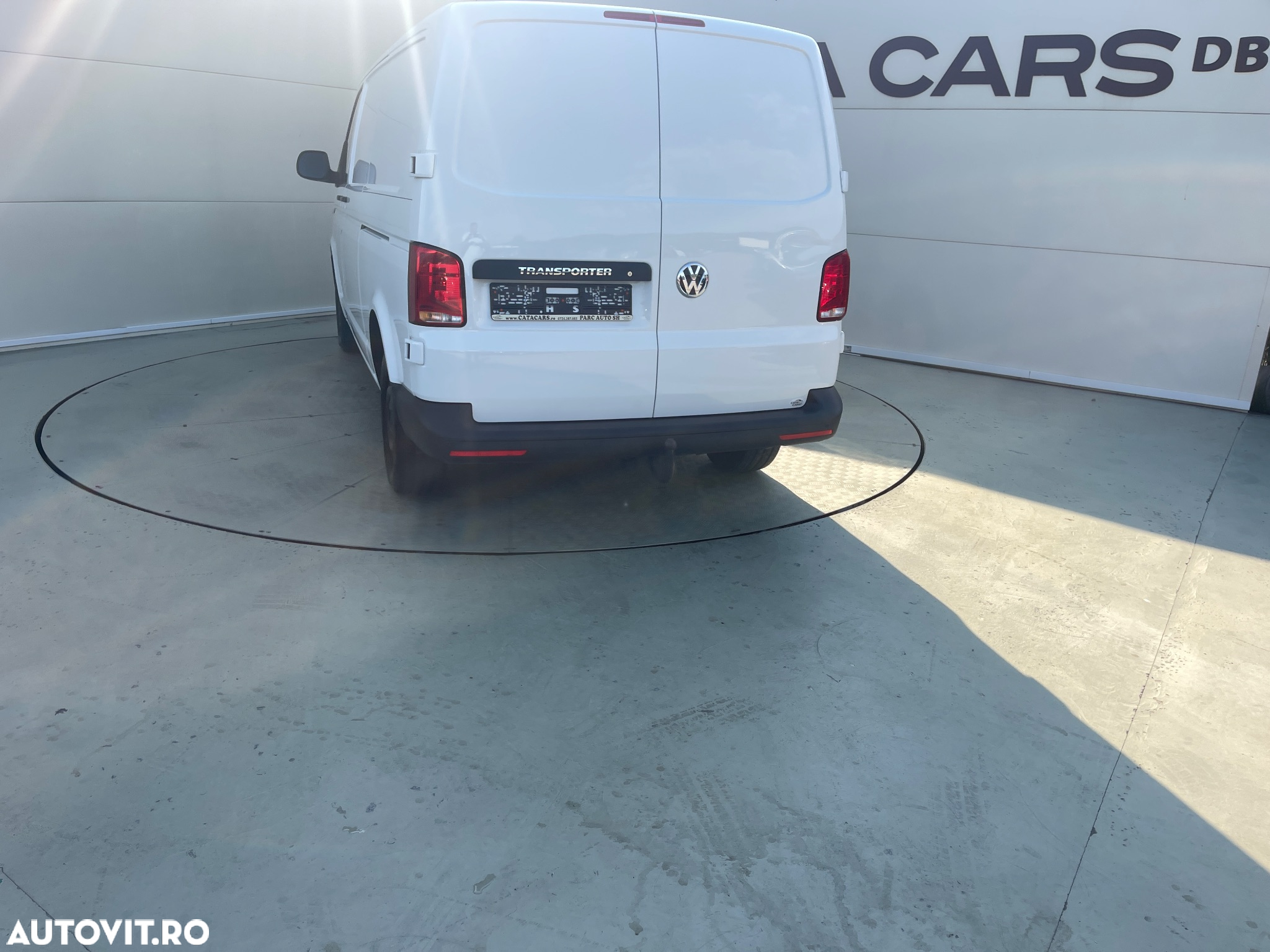 Volkswagen Transporter 2.0TDI LUNG USI SPATE 2CULISANTE - 11