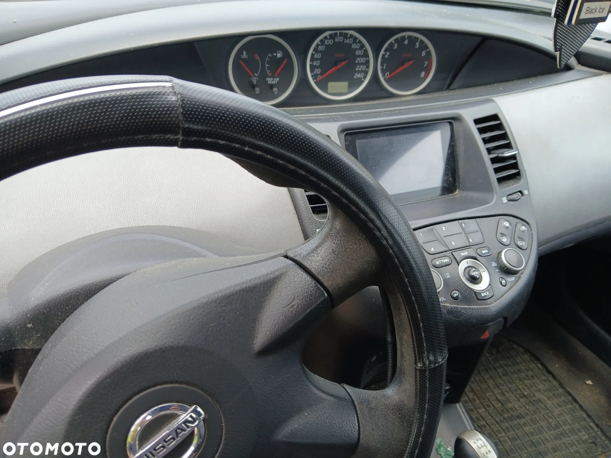nissan primera P12 HB KY5 fotel fotele kanapa deska kokpit podsufitka boczek boczki klamka - 5