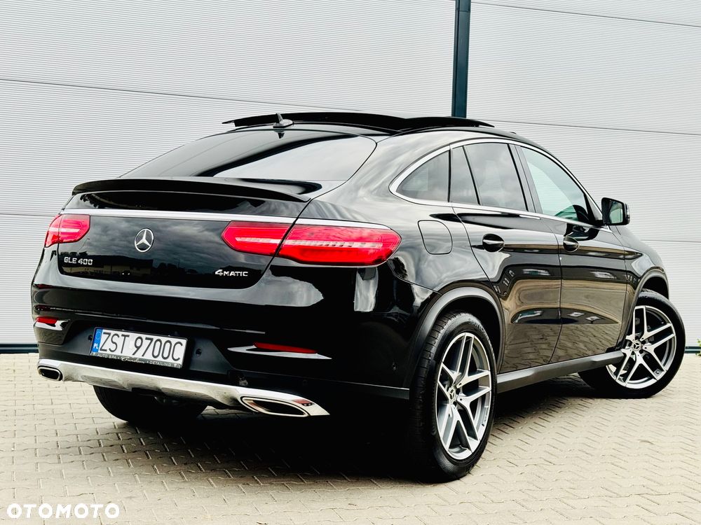 Mercedes-Benz GLE 400 4Matic 9G-TRONIC AMG Line - 21