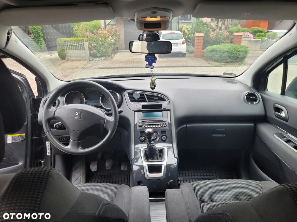 Peugeot 5008 - 14