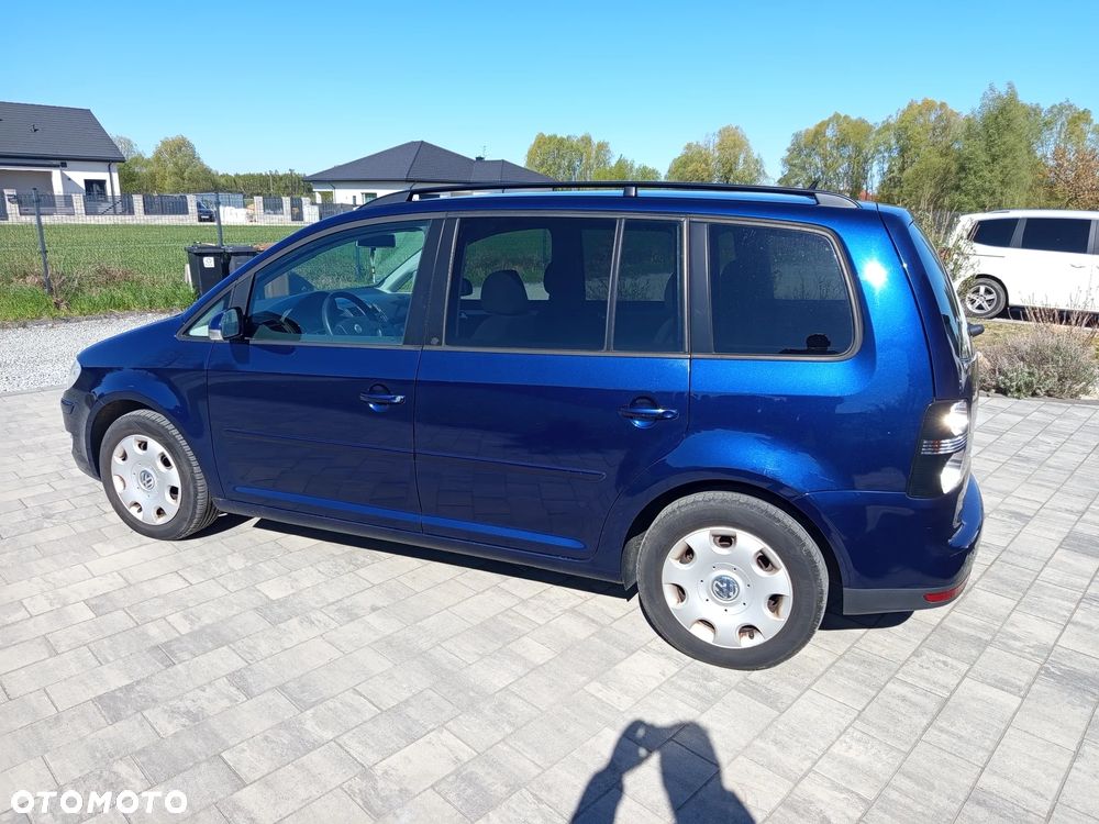Volkswagen Touran 1.4 TSI STYLE - 4