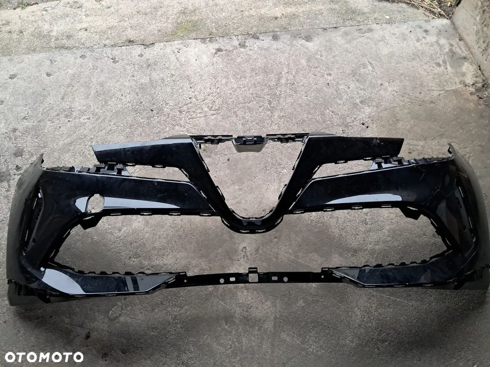 Zderzak przód ALFA ROMEO Junior stan idealny