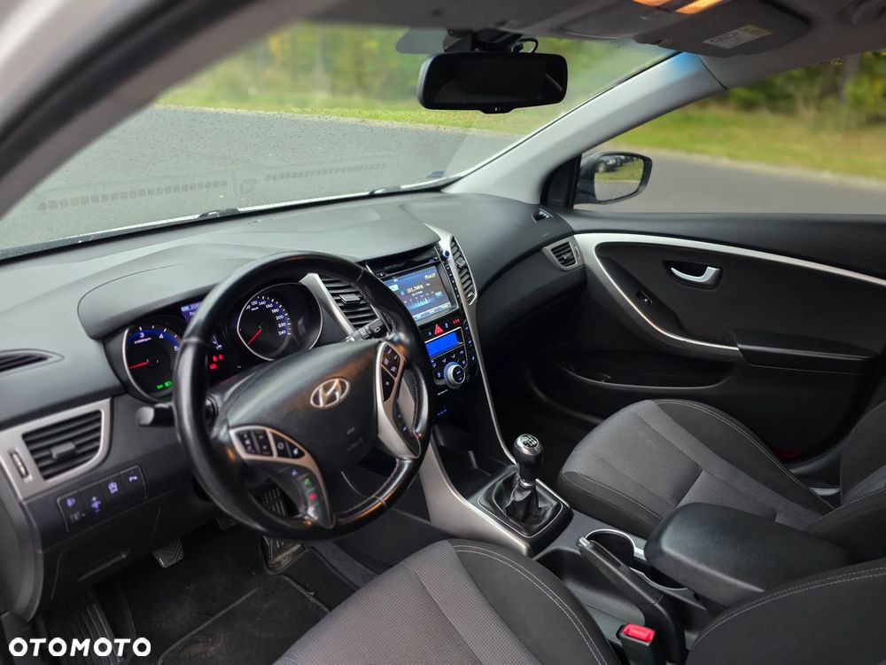 Hyundai i30 1.6 CRDi BlueDrive Premium - 20