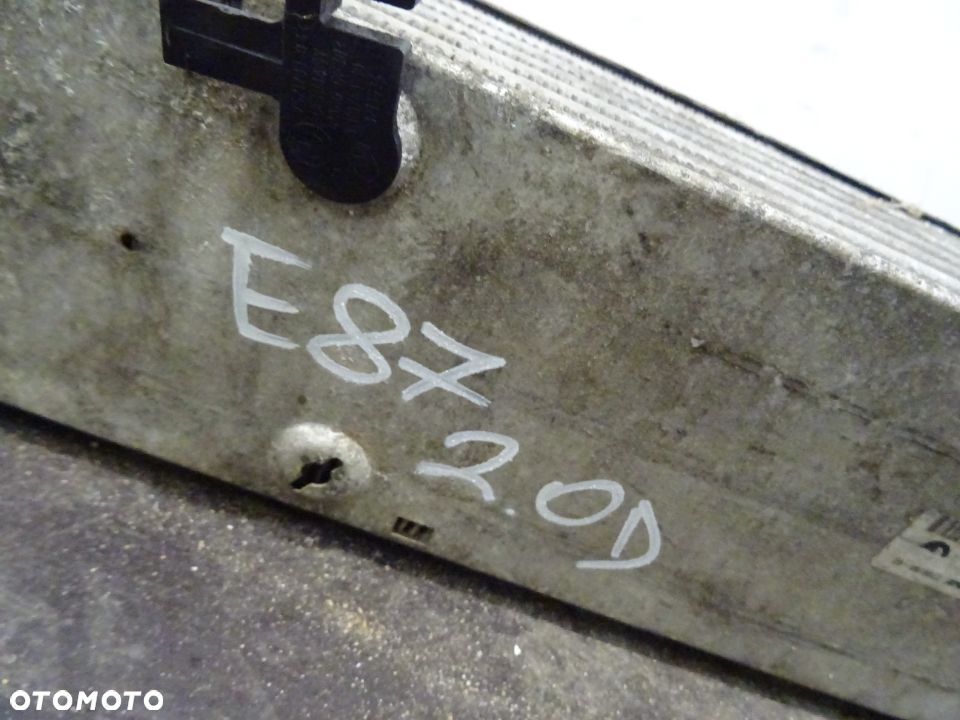 BMW E87 LIFT 07-11 2.0D INTERCOOLER CHŁODNICA POWIETRZA 7798788 - 2