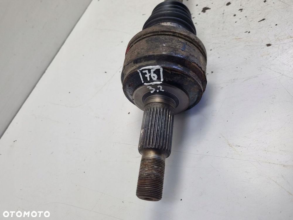 PÓŁOŚ Porsche Cayenne 3.2 VR6 PRAWA TYLNA _ półośka prawy tył 7L0501201 - 7