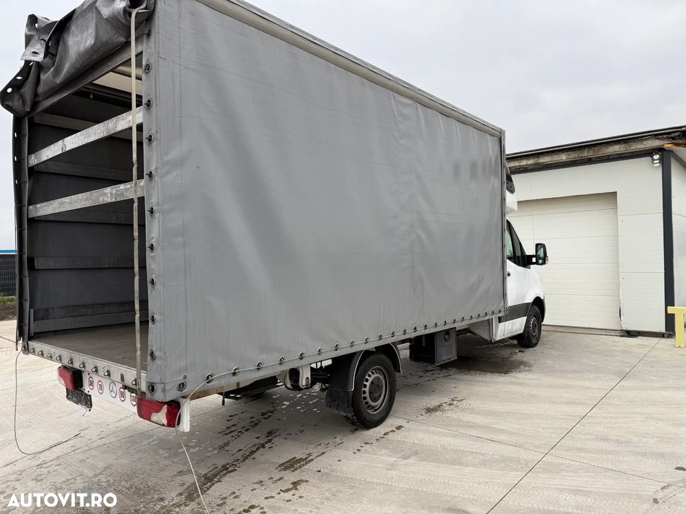 Mercedes-Benz SPRINTER - 4