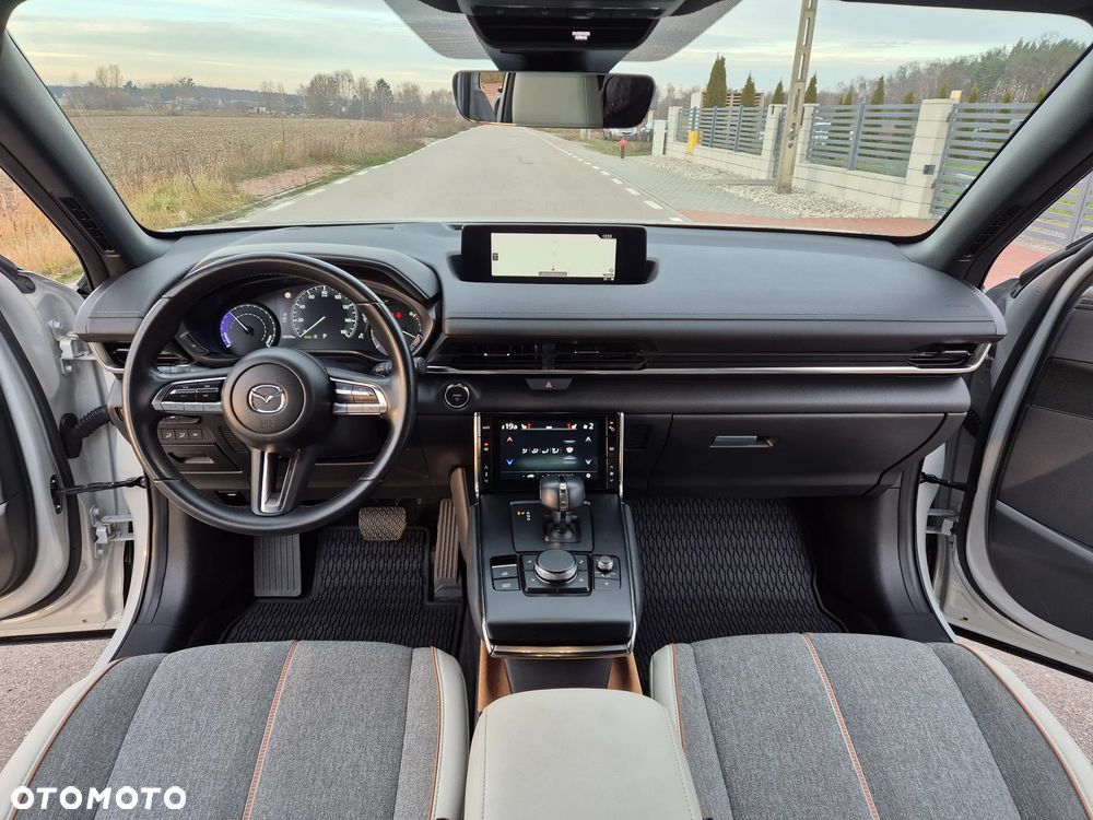 Mazda MX-30 e-SKYACTIV - 11