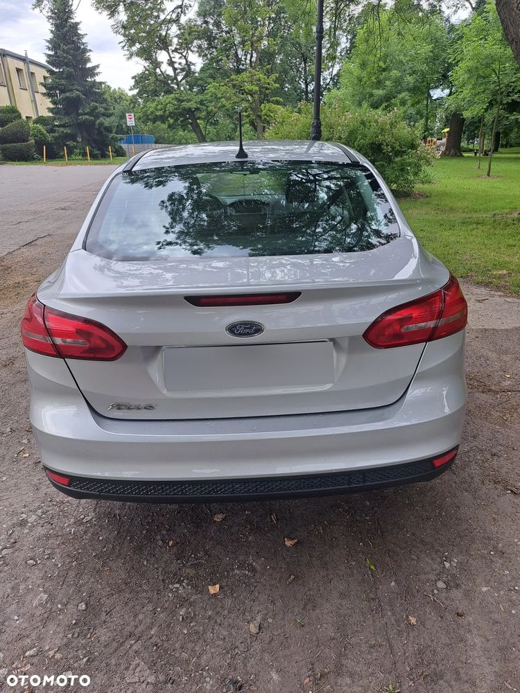 Ford Focus 1.6 Titanium - 6
