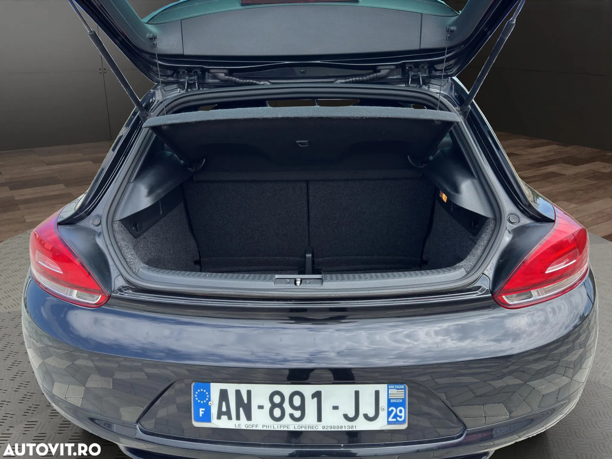 Volkswagen Scirocco 2.0 TDI DPF DSG - 16