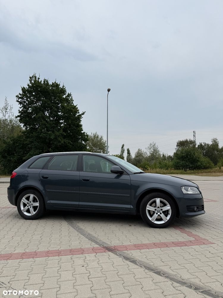 Audi A3 Sportback - 4