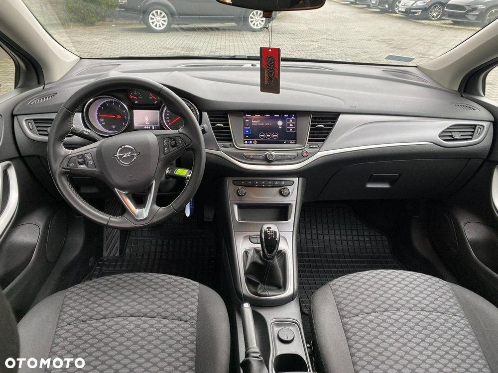 Opel Astra - 10