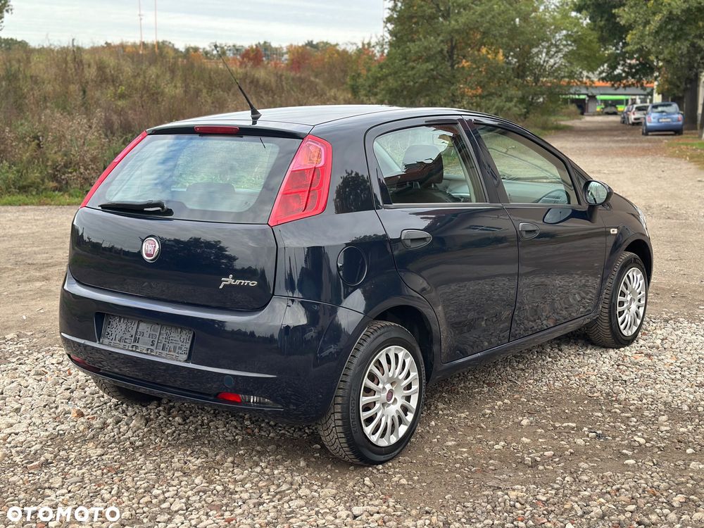 Fiat Punto 2010 photo 4