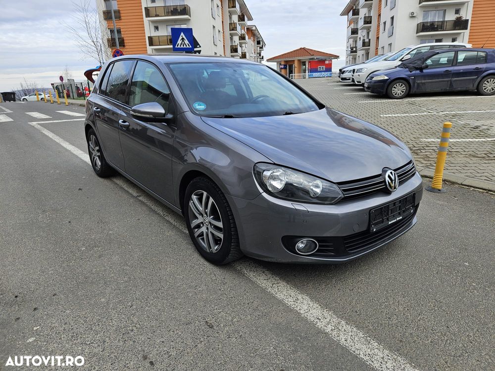 Volkswagen Golf - 10