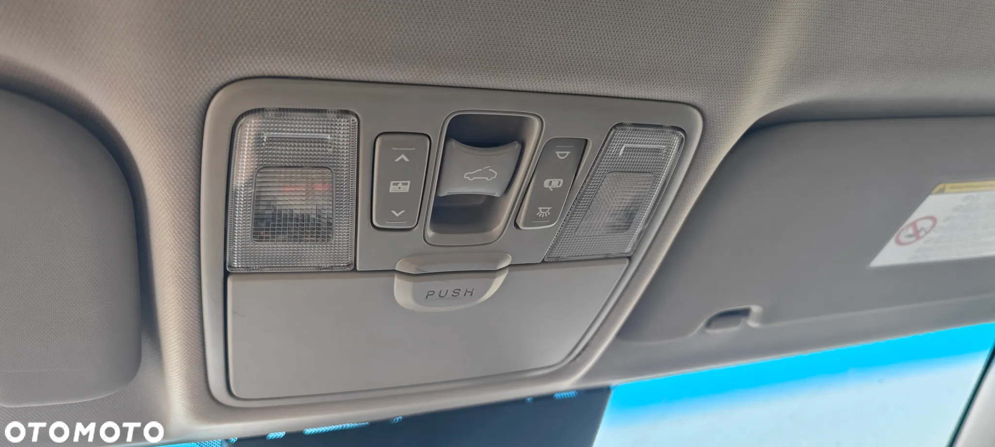 Kia Ceed - 32
