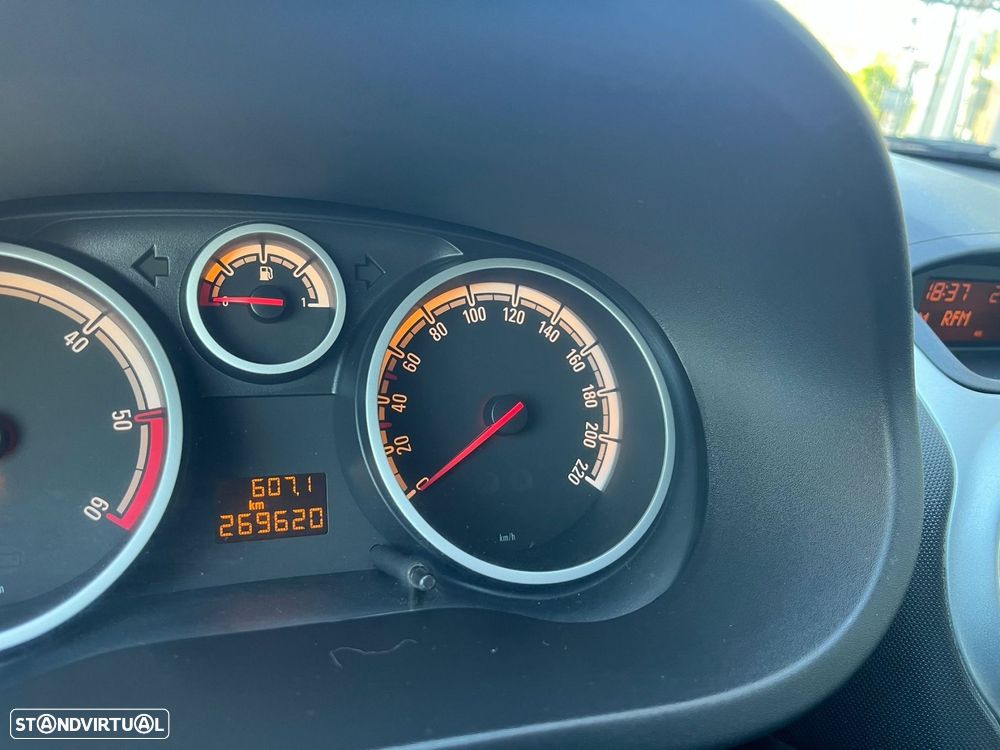 Opel Corsa 1.3 CDTI Enjoy EcoFLEX - 20