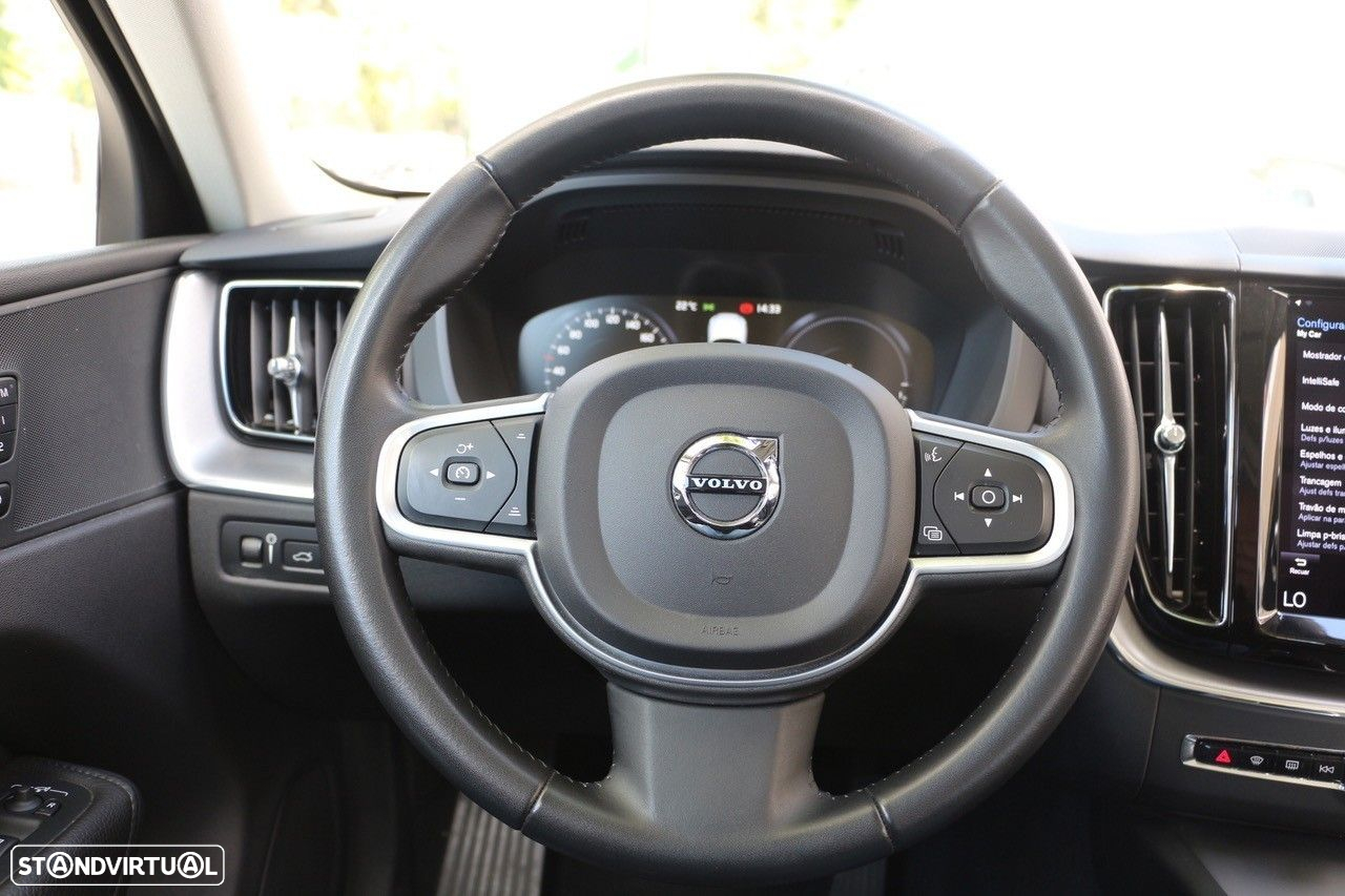 Volvo XC 60 2.0 T8 PHEV Inscription Expression AWD - 24