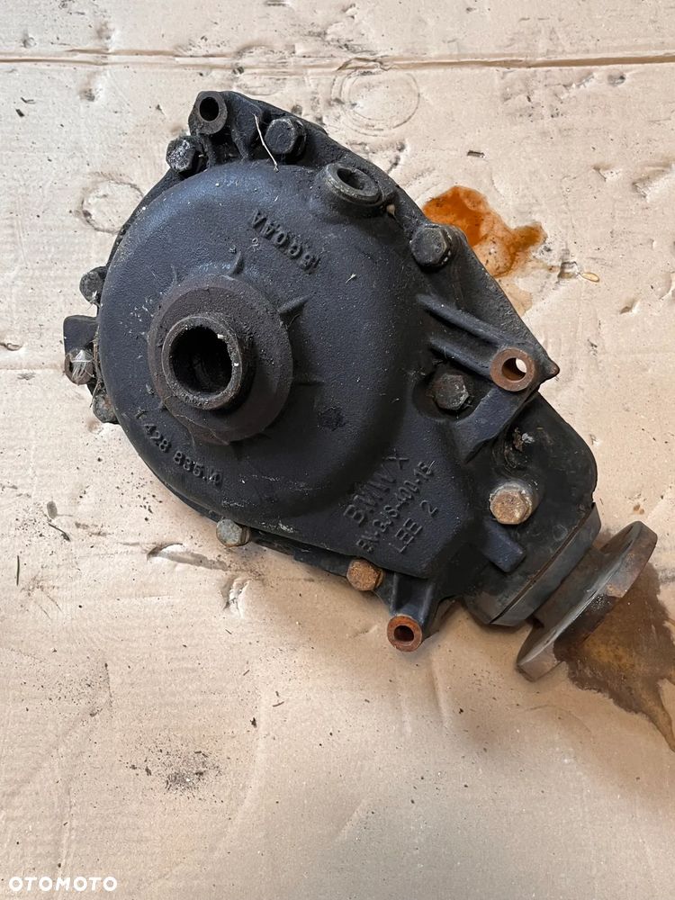 BMW X3 E83 3.0 B 06r most dyfer przod 1428832 - 1