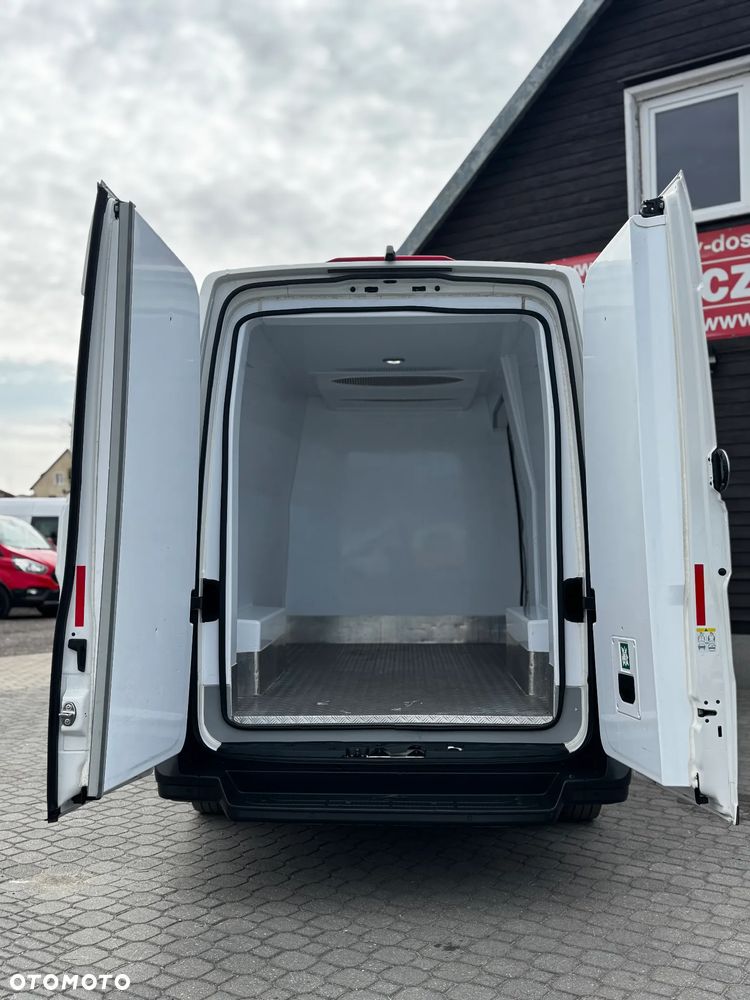 Volkswagen CRAFTER - 8