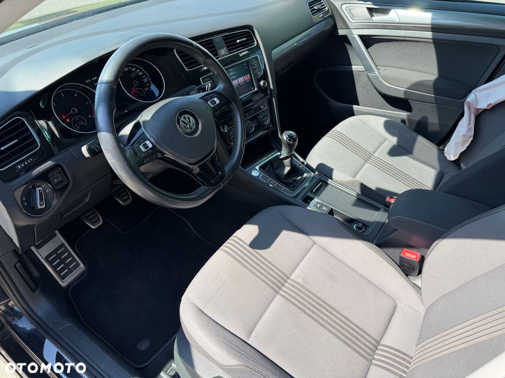 Volkswagen Golf 1.6 TDI BlueMotion Technology Allstar - 14