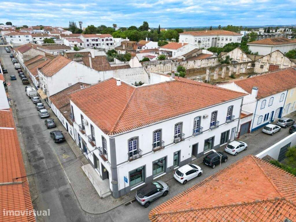 Apartamento T3 no centro de REGUENGOS DE MONSARAZ - Grande imagem: 2/42