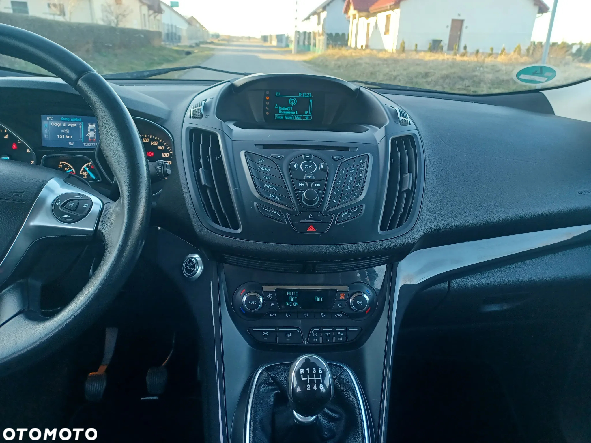 Ford Kuga - 11