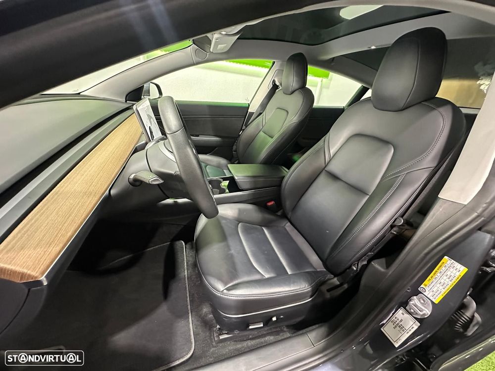 Tesla Model 3 Long-Range Dual Motor AWD - 26