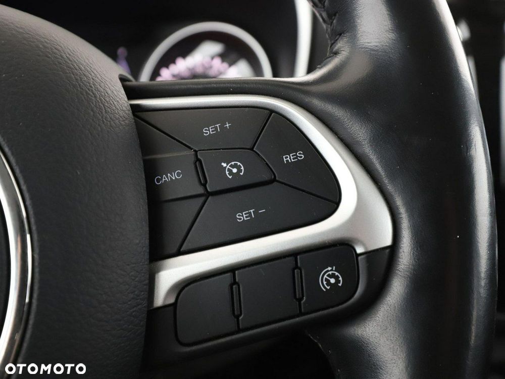 Jeep Compass 1.4 TMair Longitude FWD S&S - 33