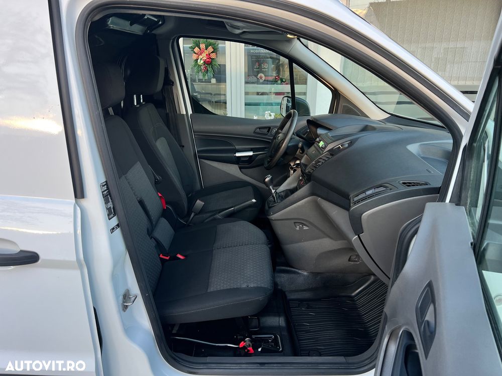 Ford Transit Connect - 14