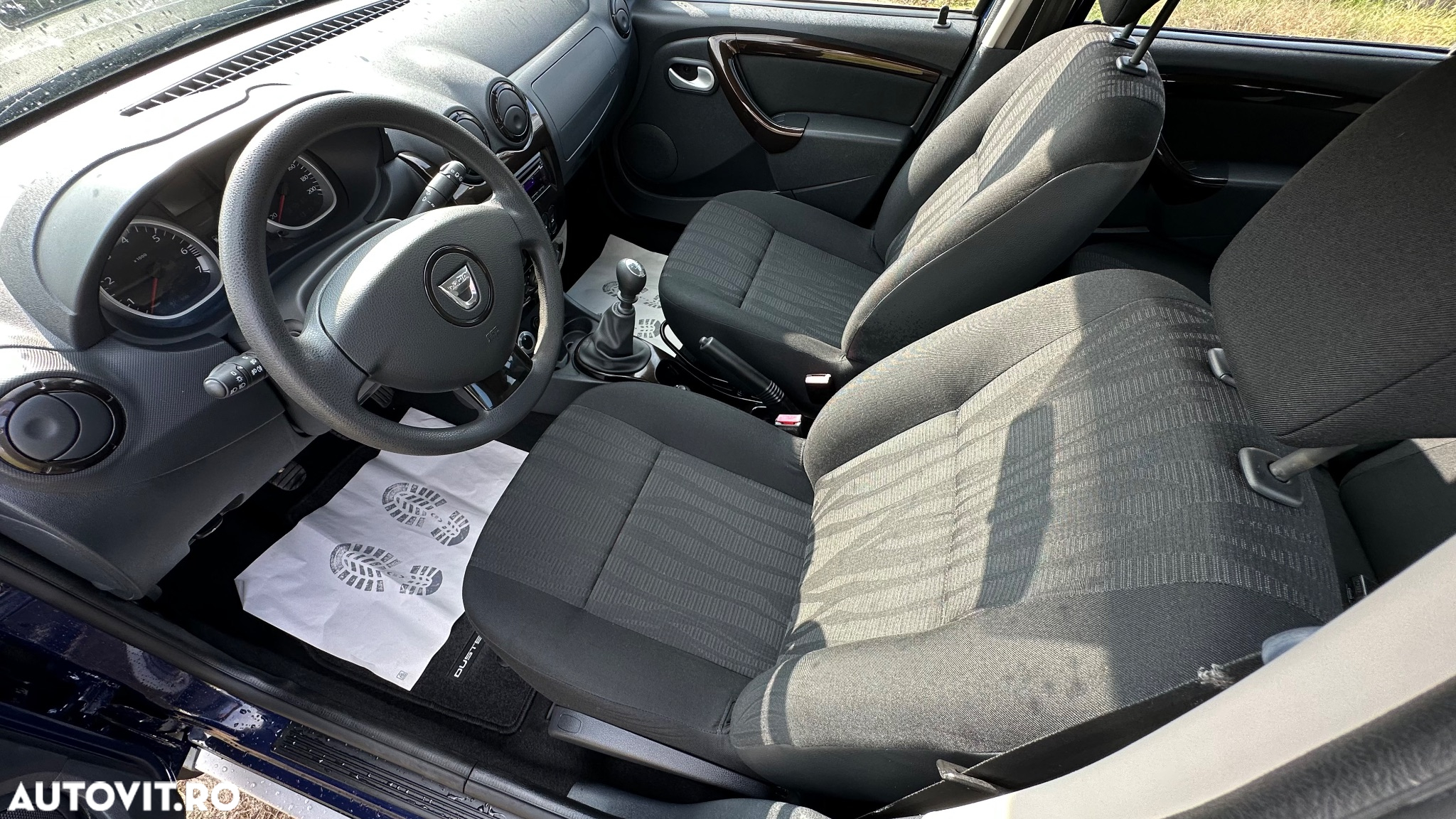 Dacia Duster 1.6 4x4 Laureate - 18