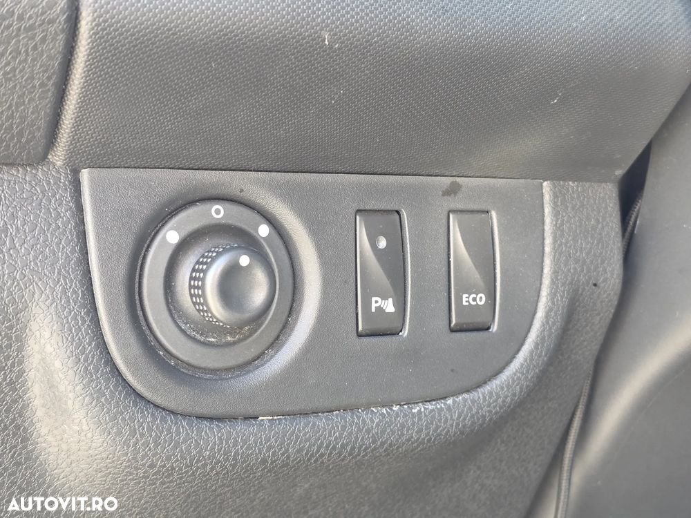 Dacia Sandero TCe 90 S&S Celebration - 18