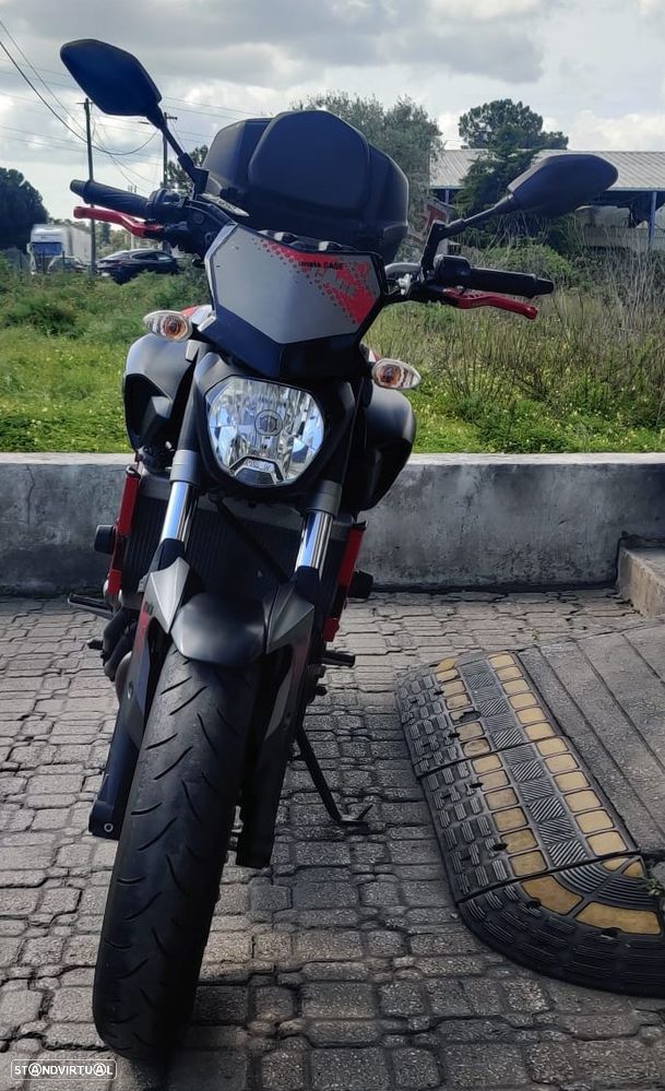 Yamaha MT-07 75 CV - 6