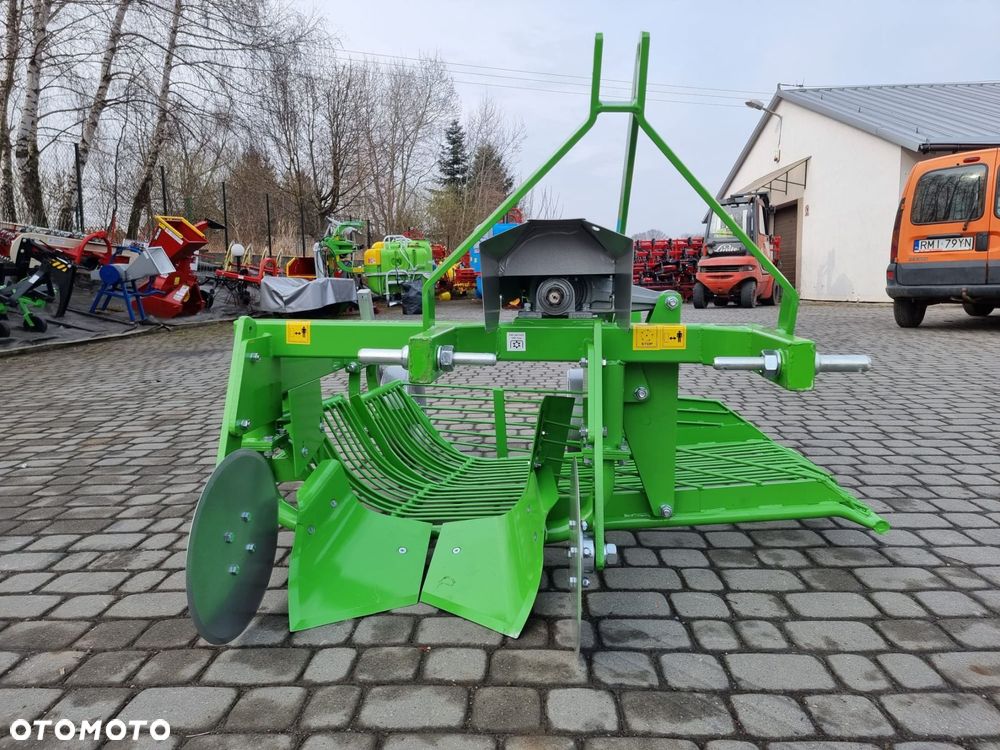 Kopaczka do ziemniaków jednorzędowa wibracyjna (wyrzut na bok) - 1