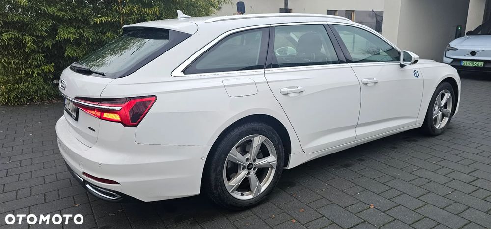 Audi A6 Avant 40 TDI quattro S tronic - 14