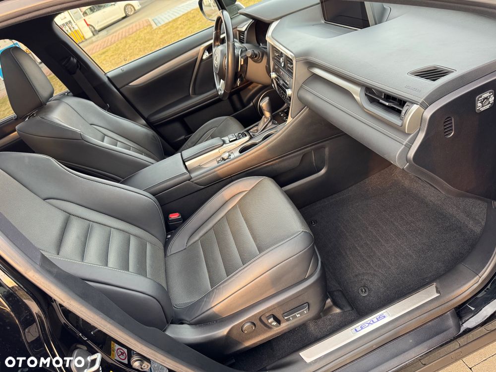 Lexus RX 450h (hybrid) F Sport - 29