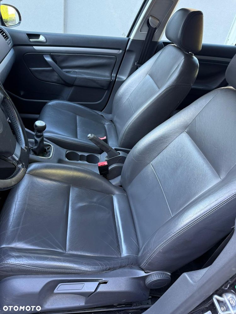Volkswagen Golf 1.9 TDI DPF Comfortline - 10