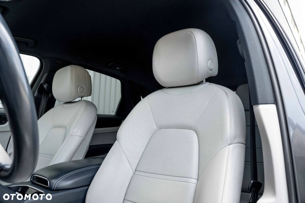 Porsche Cayenne Standard - 13