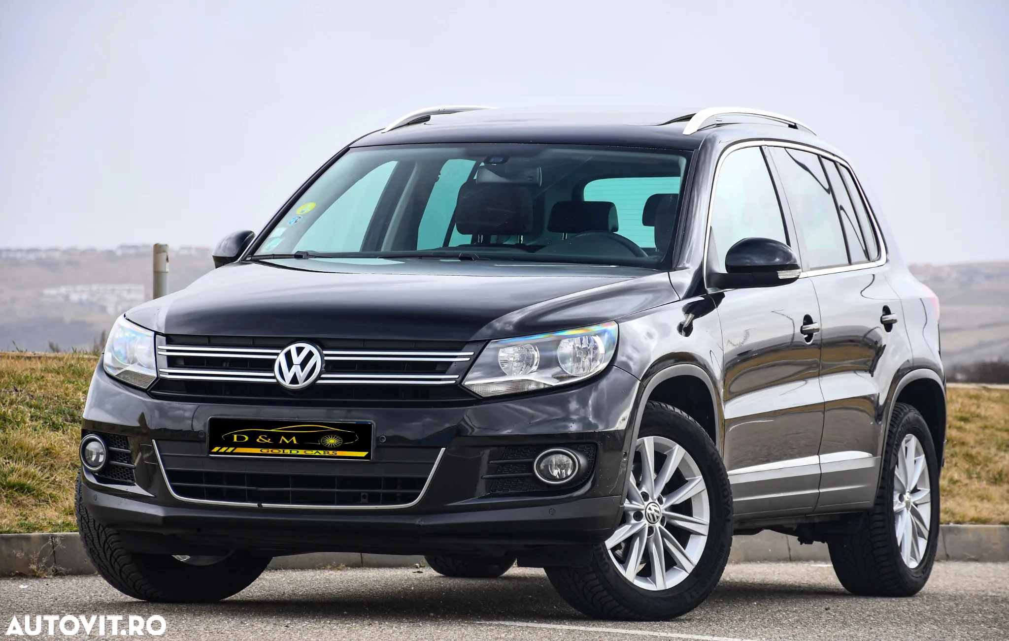 Volkswagen Tiguan 2.0 TDI 4Motion DSG Sport & Style - 11