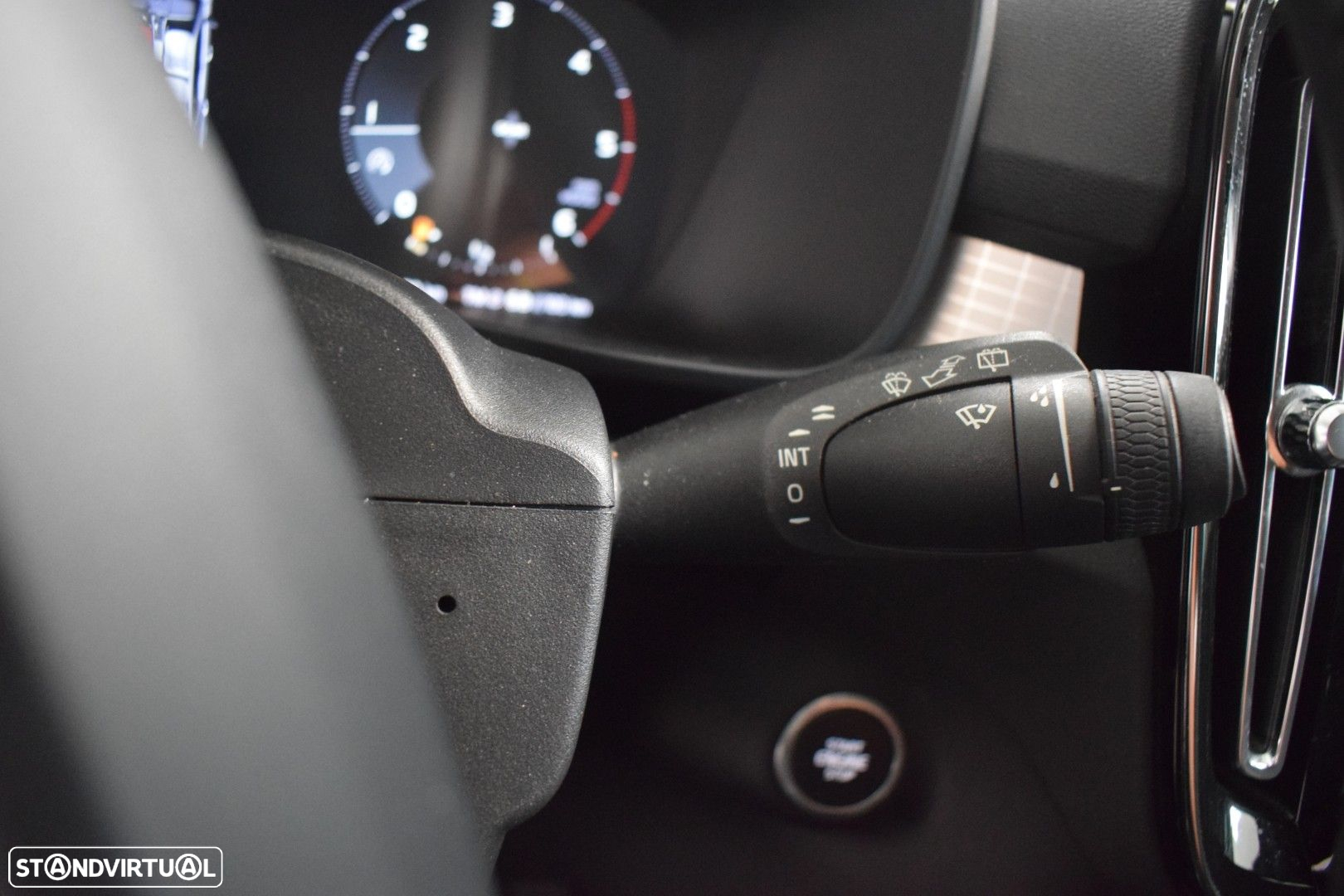 Volvo XC 40 2.0 D3 Momentum - 21