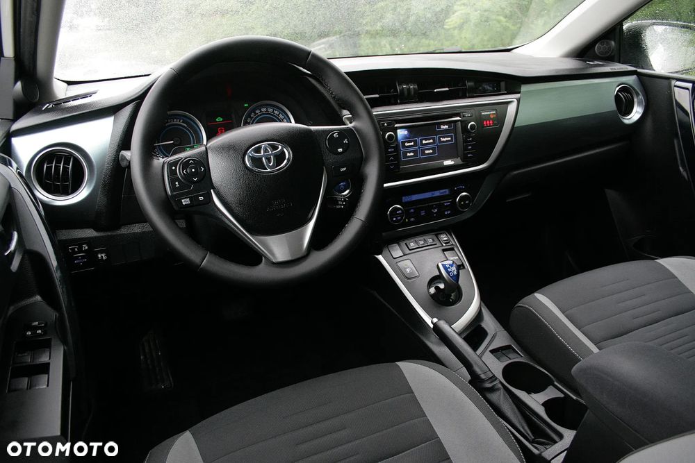Toyota Auris - 13