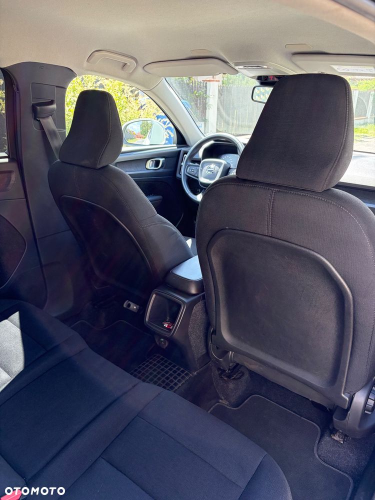 Volvo XC 40 T3 Momentum - 10