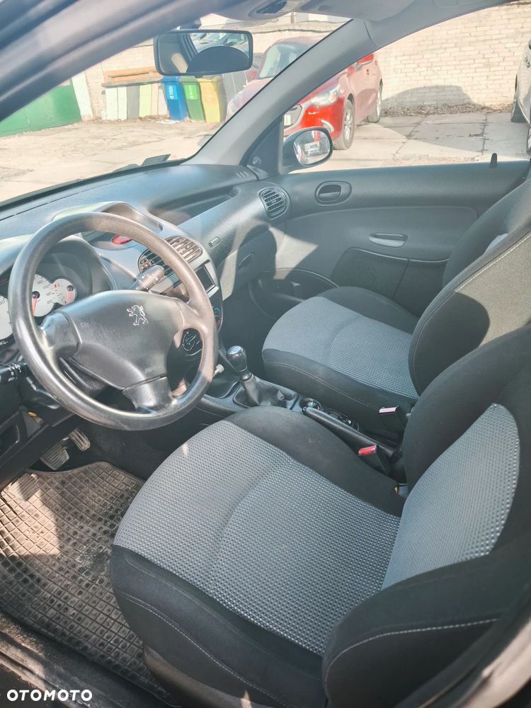 Peugeot 206 - 10