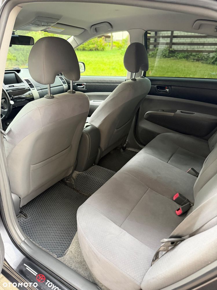 Toyota Prius 1.5 VVT-i Prestige - 8