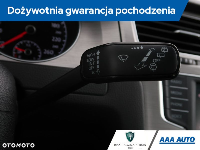 Volkswagen Golf - 20