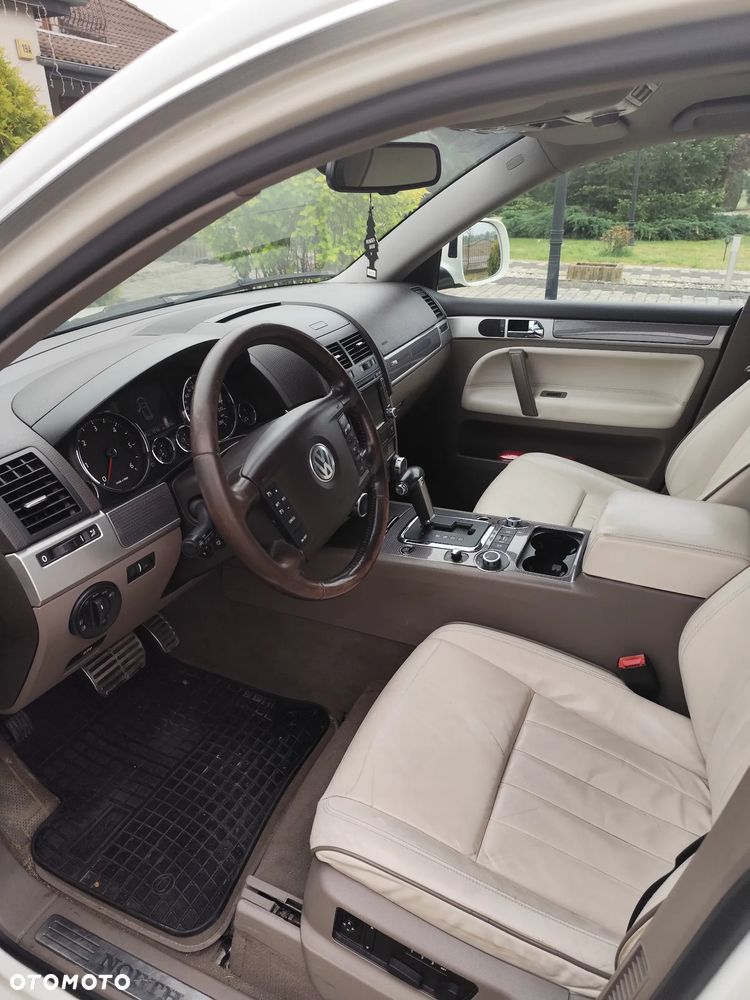 Volkswagen Touareg 3.0 V6 TDI Blue Motion DPF Automatik Exclusive - 6