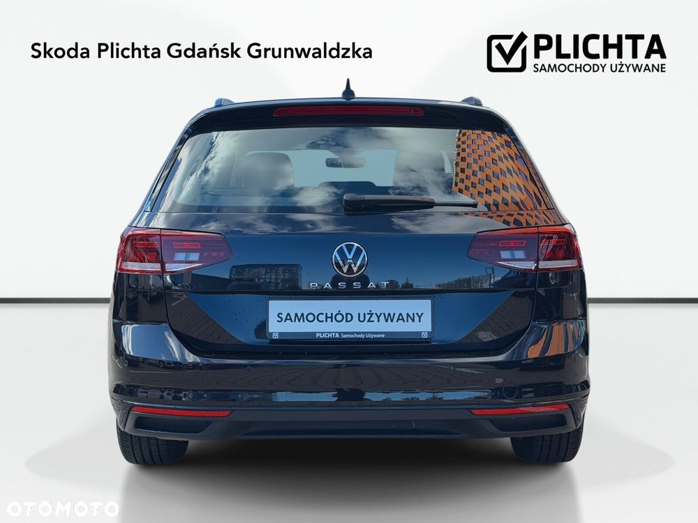Volkswagen Passat - 8