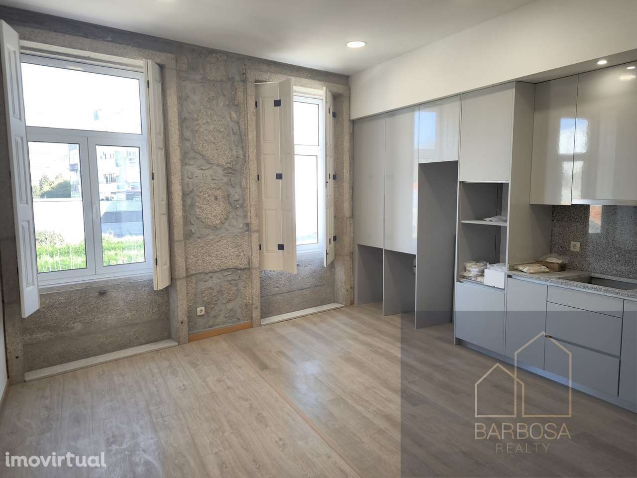 Andar moradia T3+1/T4 NOVO, c/ AC e estacionamento-Costa Cabral, Porto - Grande imagem: 3/23