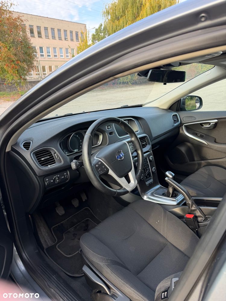 Volvo V40 - 12