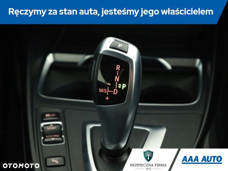 BMW Seria 1 - 17